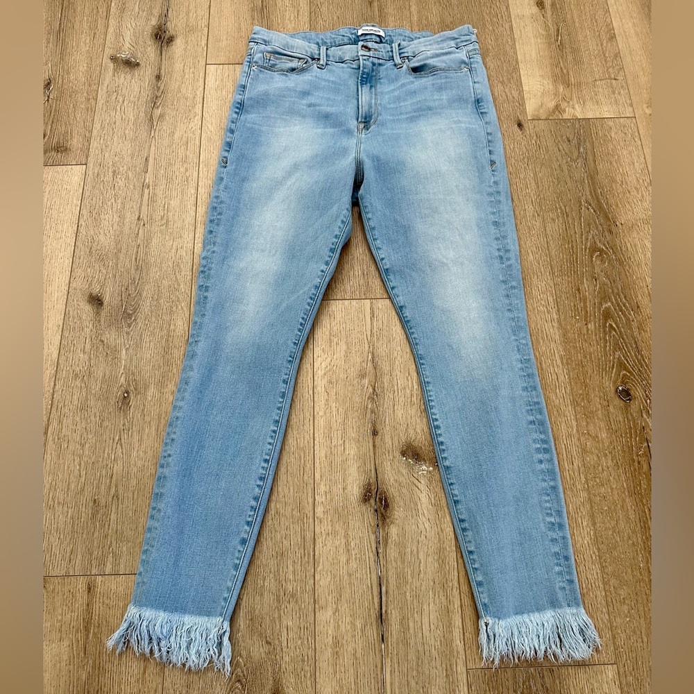 Good American Light Blue Cropped Fringe Hem Jeans